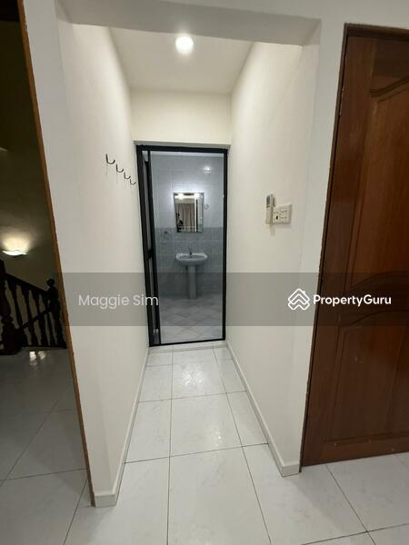 Semi-Detached for Rent: D28, 806093