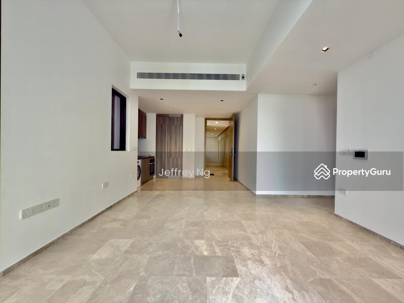 Prop-GPT: Condominium: D09 Cairnhill Klimt Cairnhill
