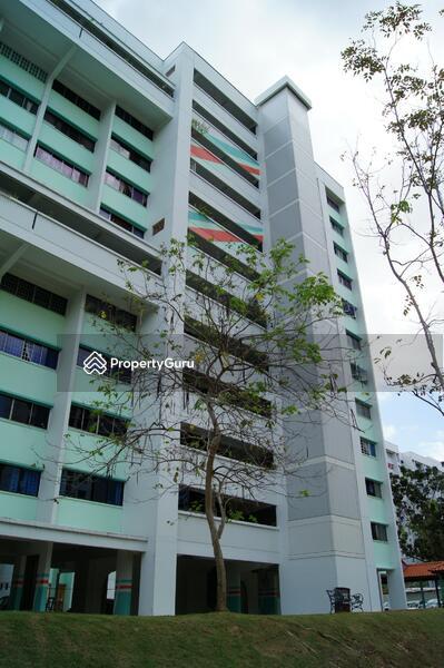 665 Hougang Avenue 4