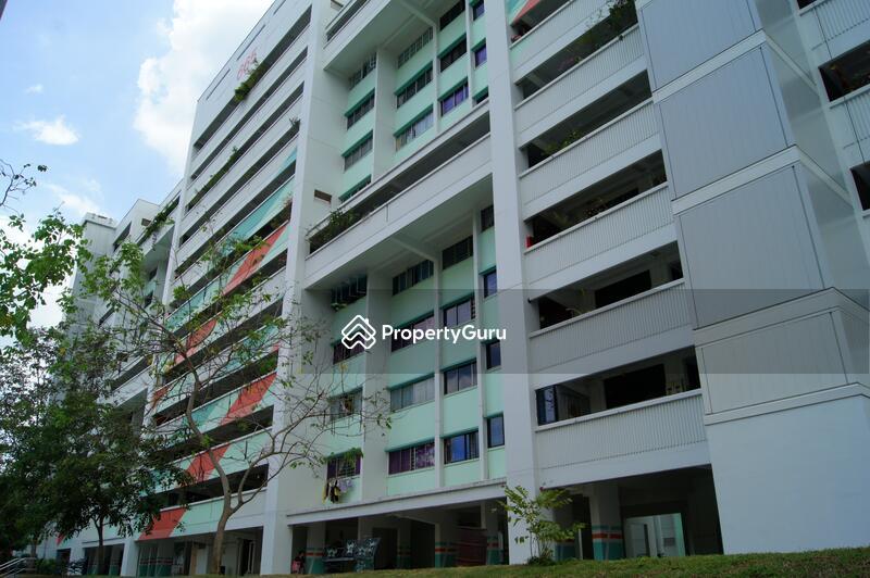665 Hougang Avenue 4