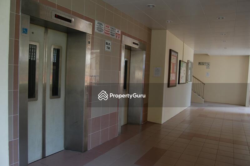 758 Pasir Ris Street 71