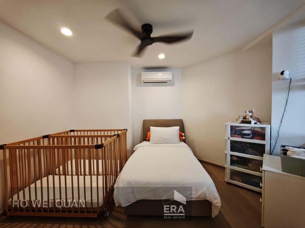 Rare, Newly Renovated Duplex Near Orchard and Somerset Mrt