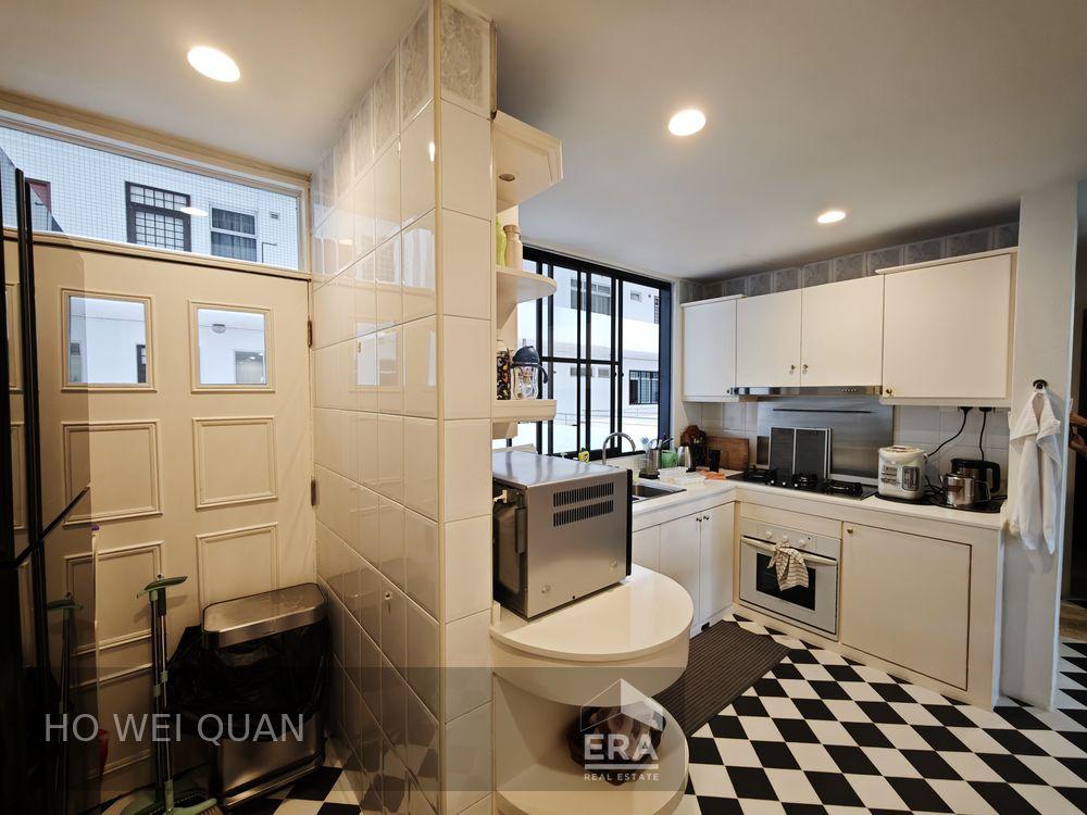 Rare, Newly Renovated Duplex Near Orchard and Somerset Mrt