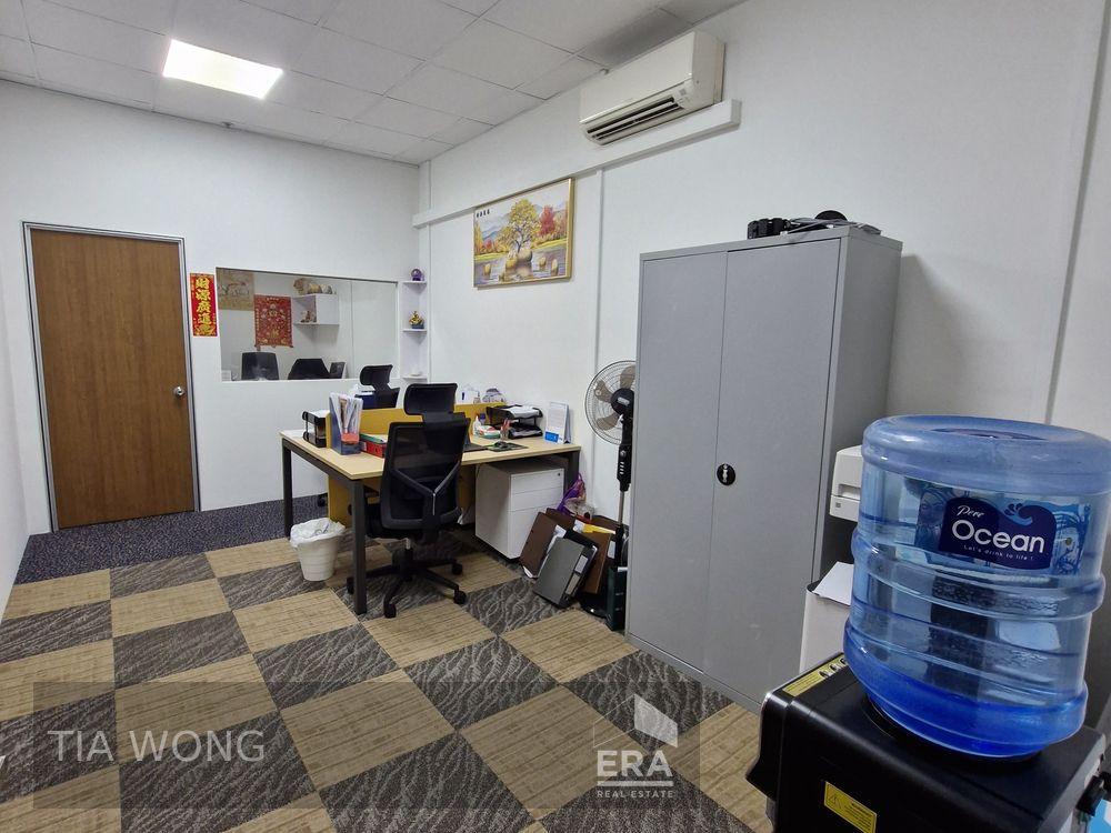 Prop-GPT: Industrial: D25 Woodlands Woodlands Horizon