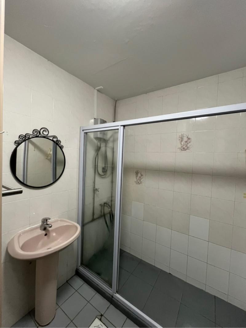 Skt Mansion Apartment Room Rental, $1,700, 1 Bed 1 Bath 200 sqft $8.50 psf