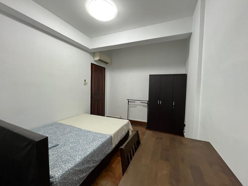 Skt Mansion Apartment Room Rental, $1,700, 1 Bed 1 Bath 200 sqft $8.50 psf