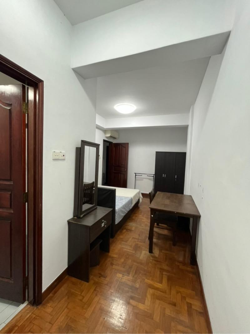 Skt Mansion Apartment Room Rental, $1,700, 1 Bed 1 Bath 200 sqft $8.50 psf