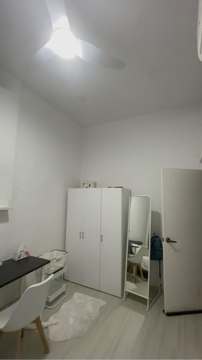 People's Park Complex Apartment Room Rental, $1,350, 1 Bed 1 Bath 120 sqft $11.25 psf