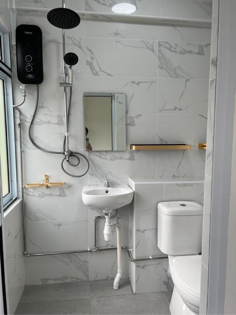 People's Park Complex Apartment Room Rental, $2,299, 1 Bed 1 Bath 300 sqft $7.66 psf