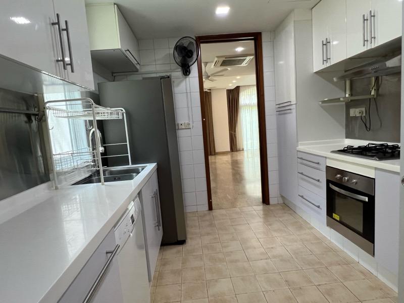 Duchess Crest Condominium For Rent, $13,800, 5 Bed 5 Bath 4,295 sqft $3.21 psf