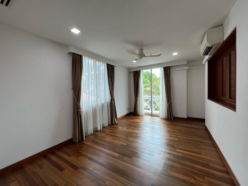 Duchess Crest Condominium For Rent, $13,800, 5 Bed 5 Bath 4,295 sqft $3.21 psf