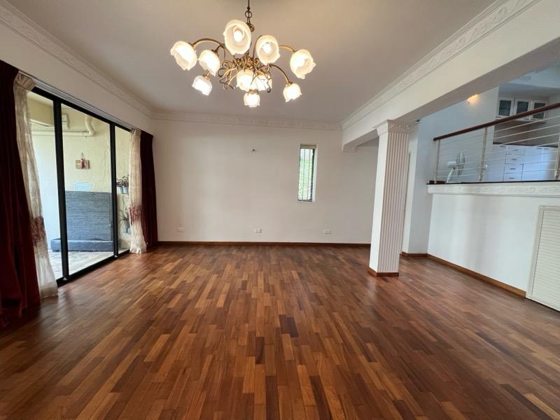Prop-GPT: Condominium: D10 Holland Allsworth park