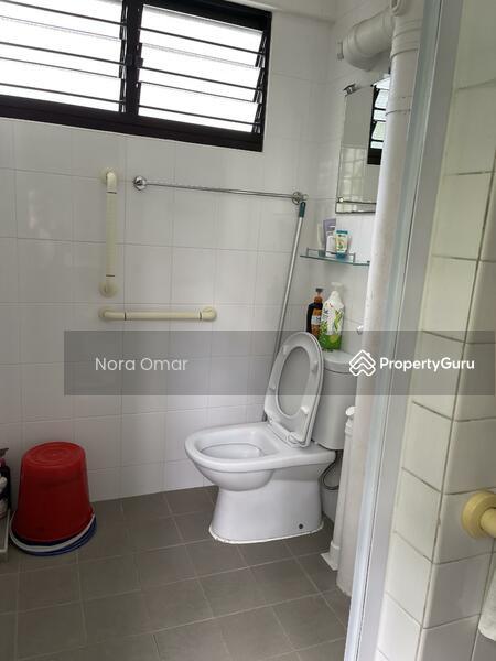 402 Hougang Avenue 10
