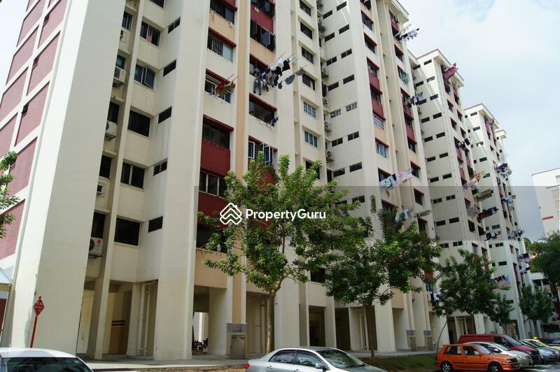 402 Hougang Avenue 10