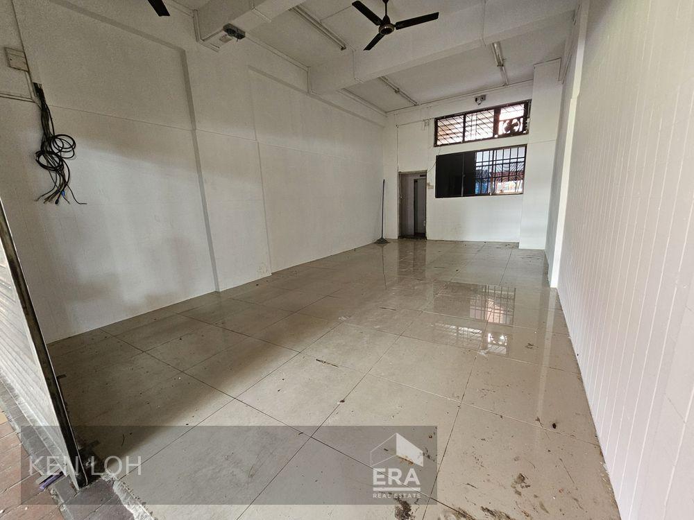 304 Woodlands Street 31