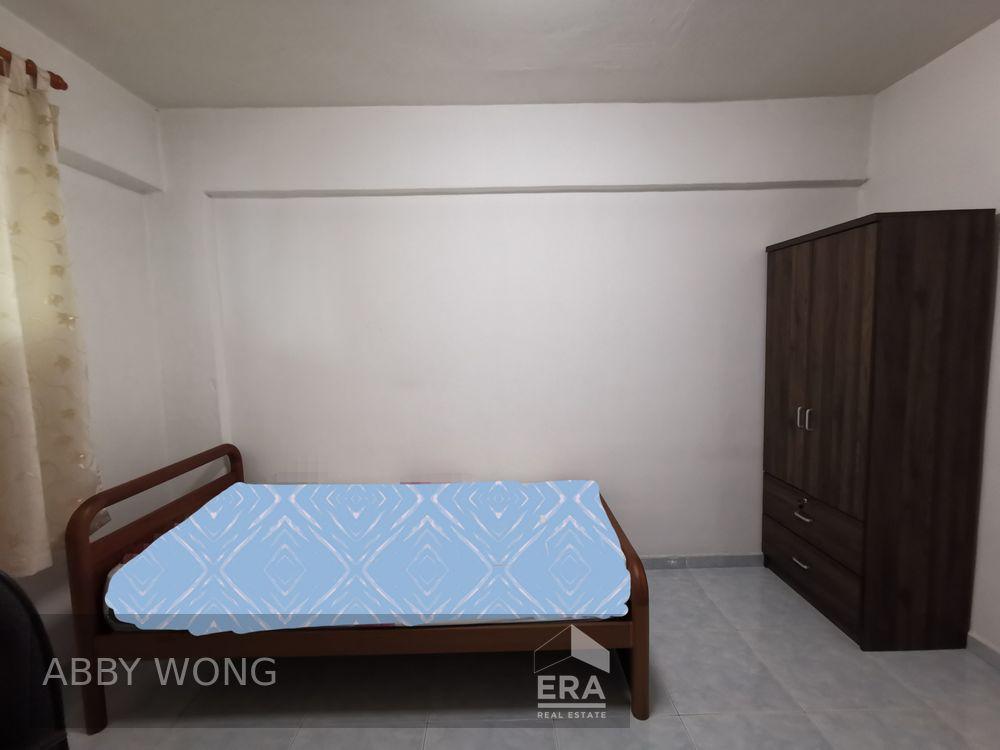 Prop-GPT: HDB - 2 room: D05 Clementi 320 Clementi Avenue 4