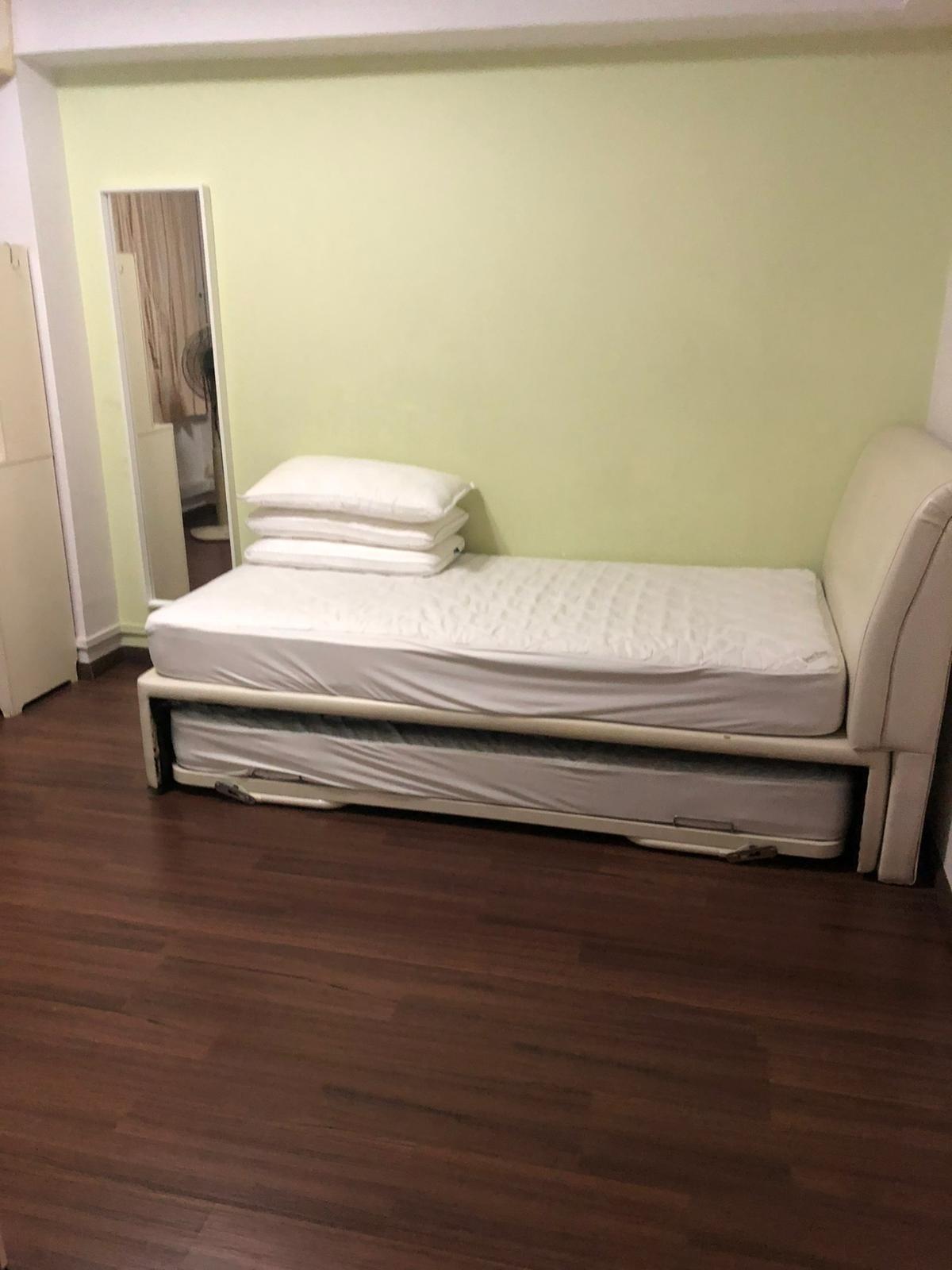 698B Hougang Street 61 HDB Apartment For Rent, $3,700, 3 Bed 2 Bath 1,292 sqft $2.86 psf