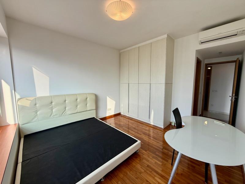 The Metropolitan Condominium Condominium Room Rental, $2,900, 1 Bed 1 Bath 150 sqft $19.33 psf