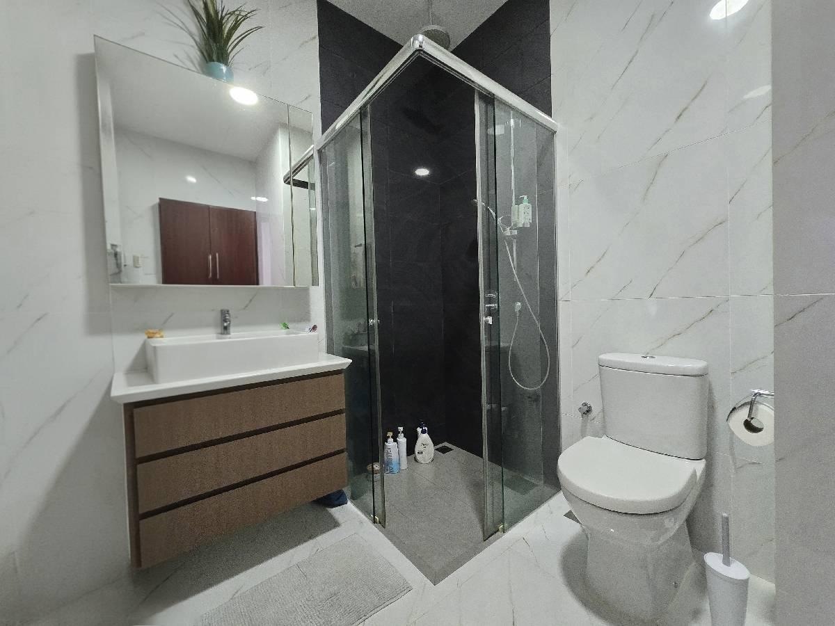 Urban Vista Condominium For Rent, $3,500, 2 Bed 1 Bath 640 sqft $5.47 psf