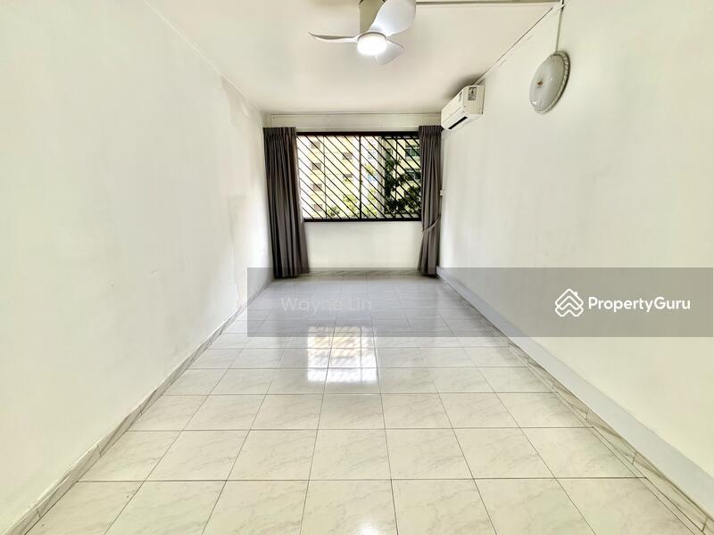 Prop-GPT: HDB Flat: D18  141 Simei Street 2