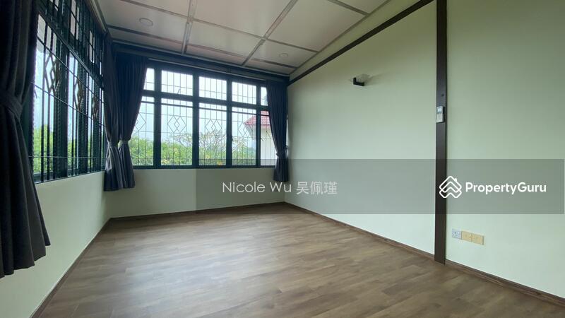 Corner Terrace for Rent: D05, 129070