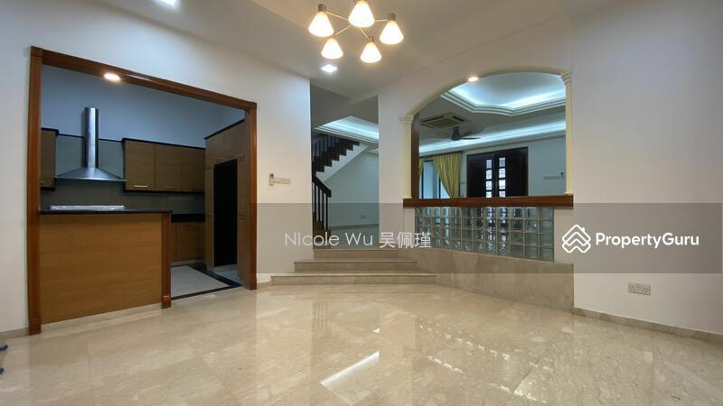 Corner Terrace for Rent: D05, 129070