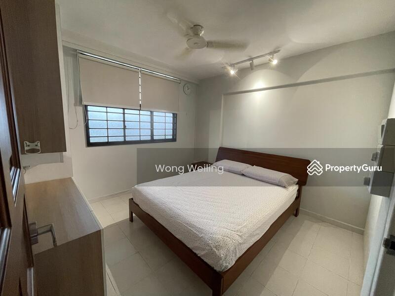 Prop-GPT: HDB Flat: D27 Yishun 265 Yishun Street 22
