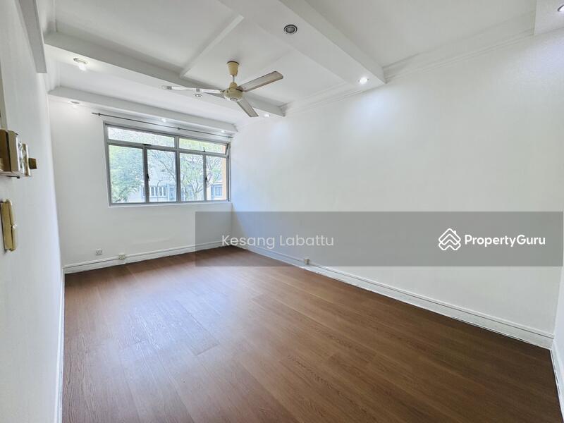 Prop-GPT: Shophouse: D11  Greenwood avenue
