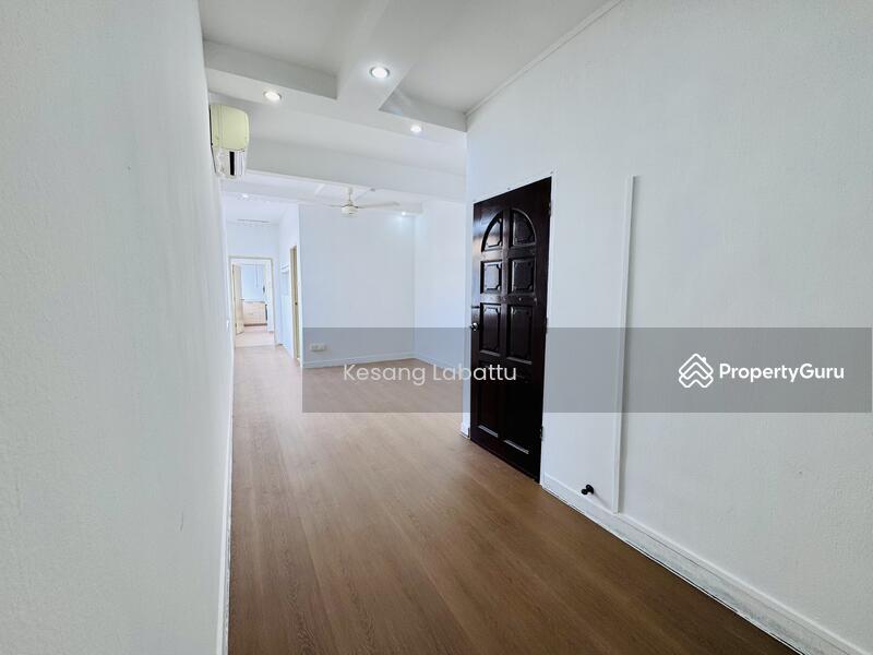 Shophouse for Rent: D11, 288949