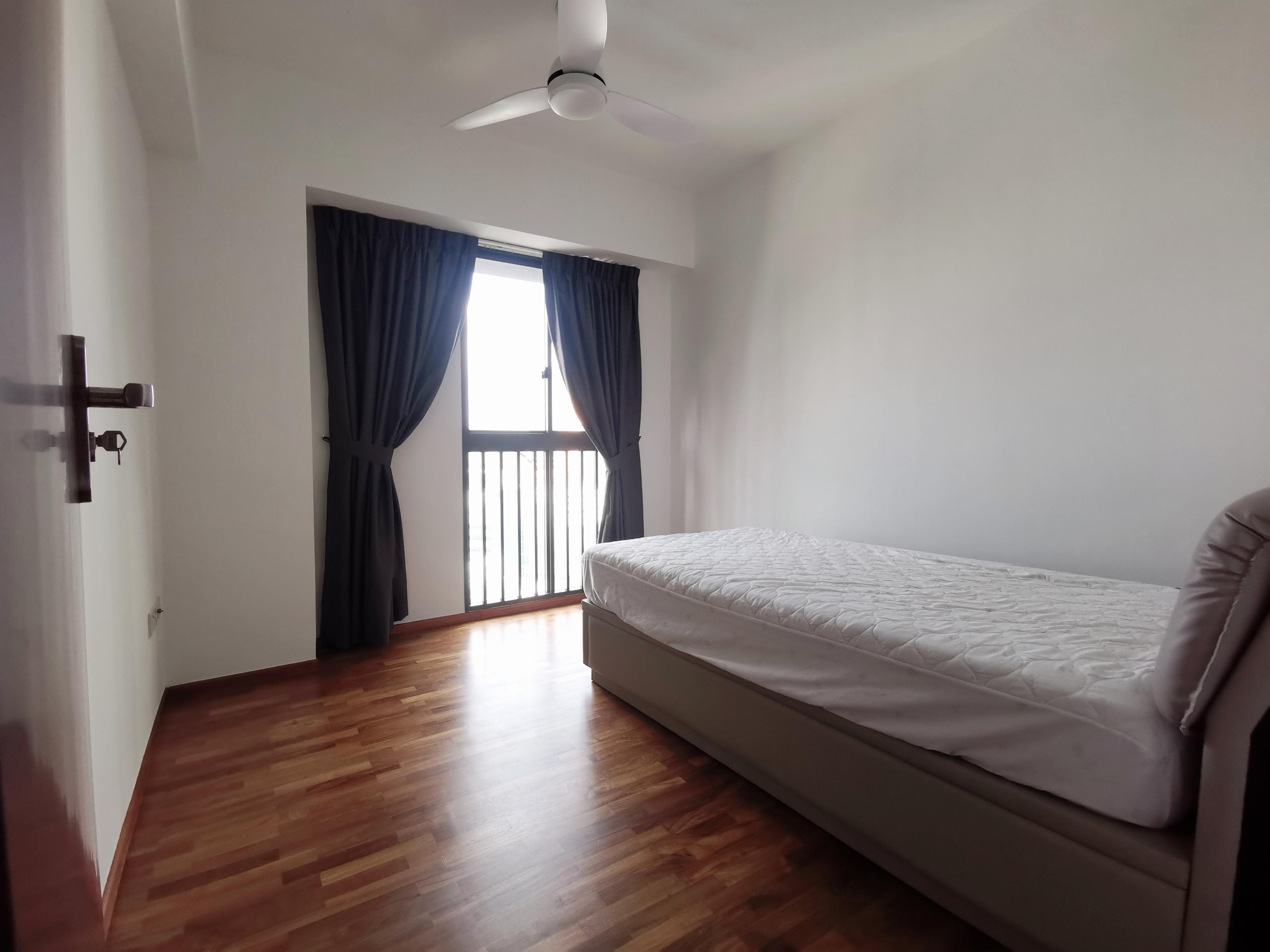 Prop-GPT: HDB Flat: D02  Pinnacle @ Duxton