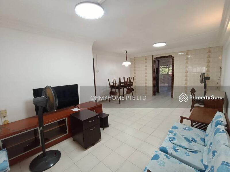 215 Serangoon Avenue 4