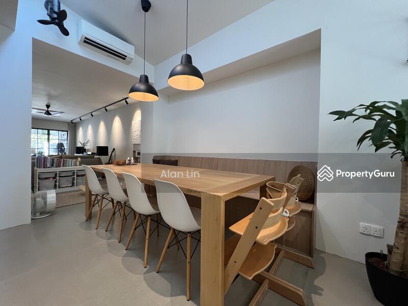 Windsor Park Estate Terrace | D20  | Prop-GPT the AI-Powered Property Guru