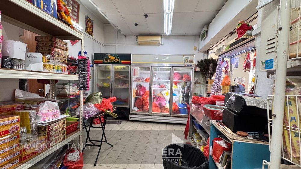 Prop-GPT: Retail: D27 Yishun 604 Yishun Street 61
