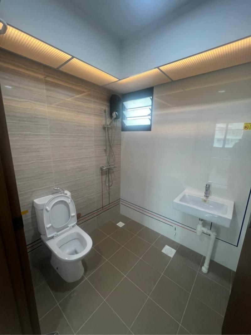 801B West Coast Crescent HDB Apartment Room Rental, $1,100, 1 Bed 1 Bath 150 sqft $7.33 psf