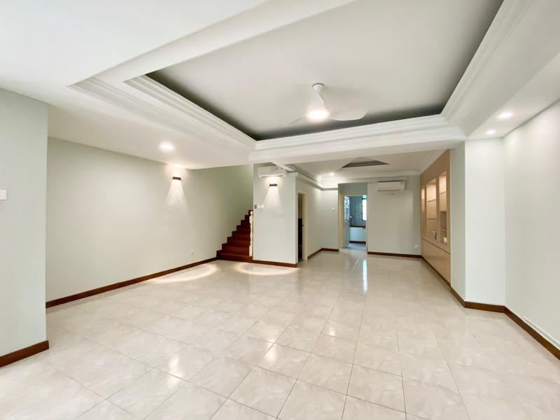 LLYN GARDENS Terraced House For Rent, $8,200, 4 Bed 4 Bath 2,500 sqft $4.74 psf