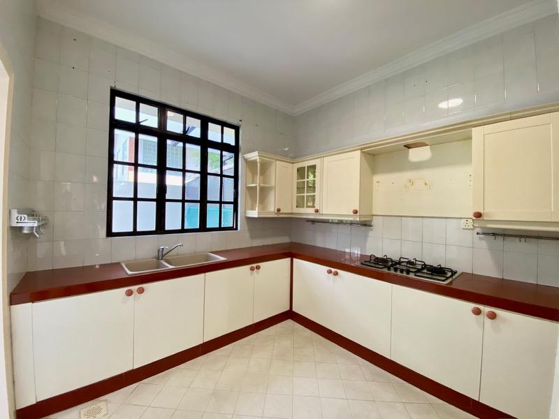 LLYN GARDENS Terraced House For Rent, $8,200, 4 Bed 4 Bath 2,500 sqft $4.74 psf