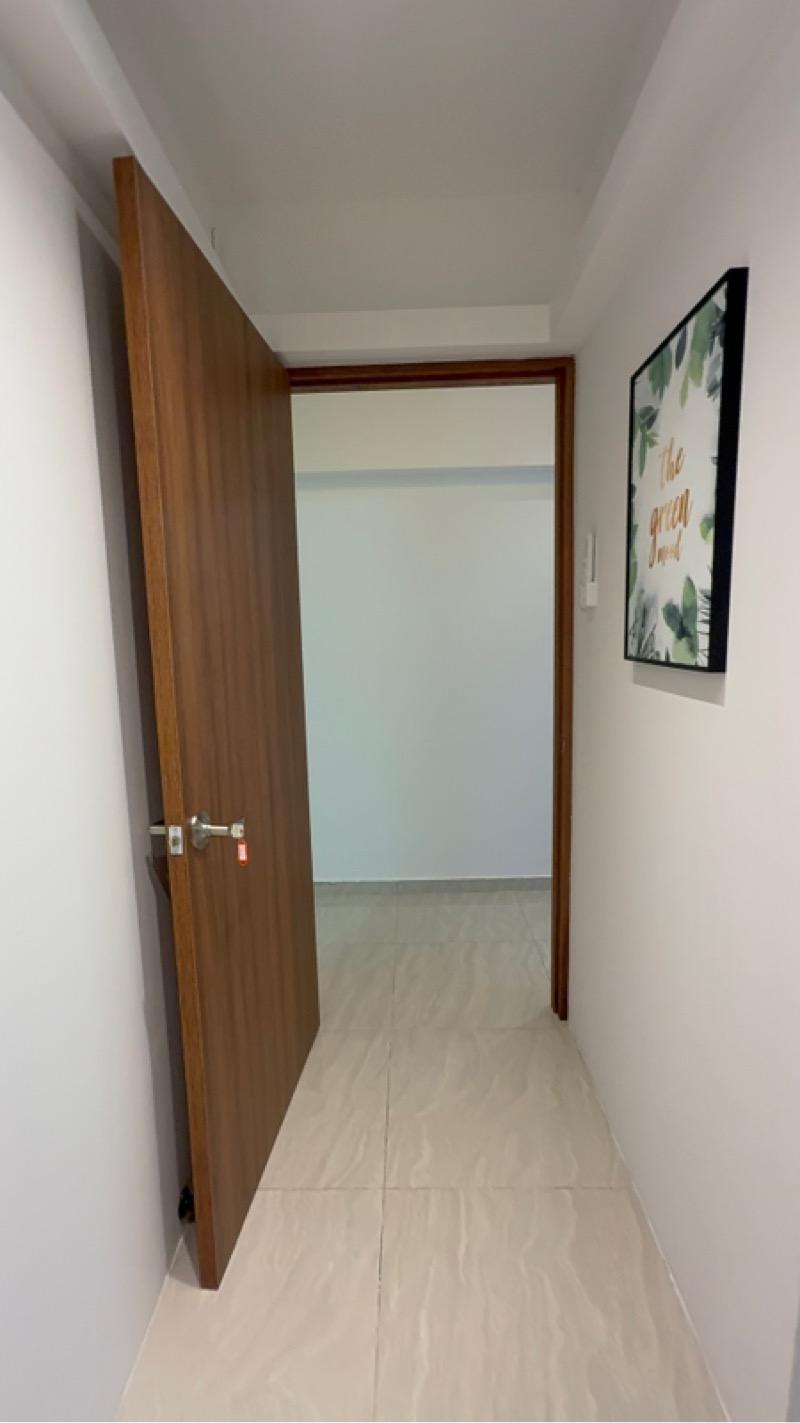 International Plaza Apartment Room Rental, $1,400, 1 Bed 1 Bath 180 sqft $7.78 psf