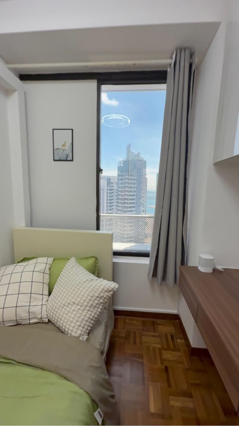 International Plaza Apartment Room Rental, $1,400, 1 Bed 1 Bath 180 sqft $7.78 psf
