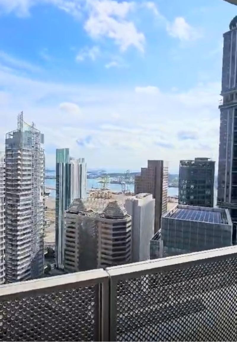 International Plaza Apartment Room Rental, $1,400, 1 Bed 1 Bath 180 sqft $7.78 psf