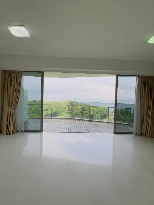 Prop-GPT: Condominium: D15 Marine Parade Silversea