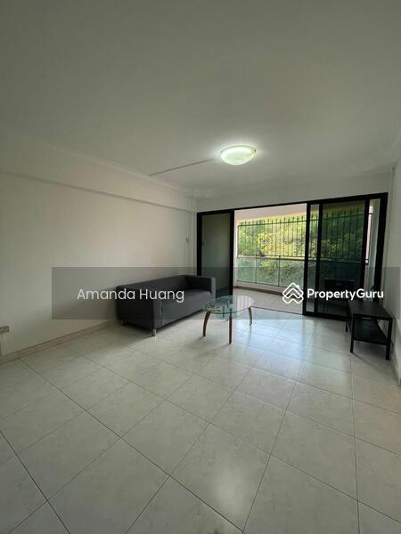 Prop-GPT: HDB Flat: D27 Yishun 298 Yishun Street 20