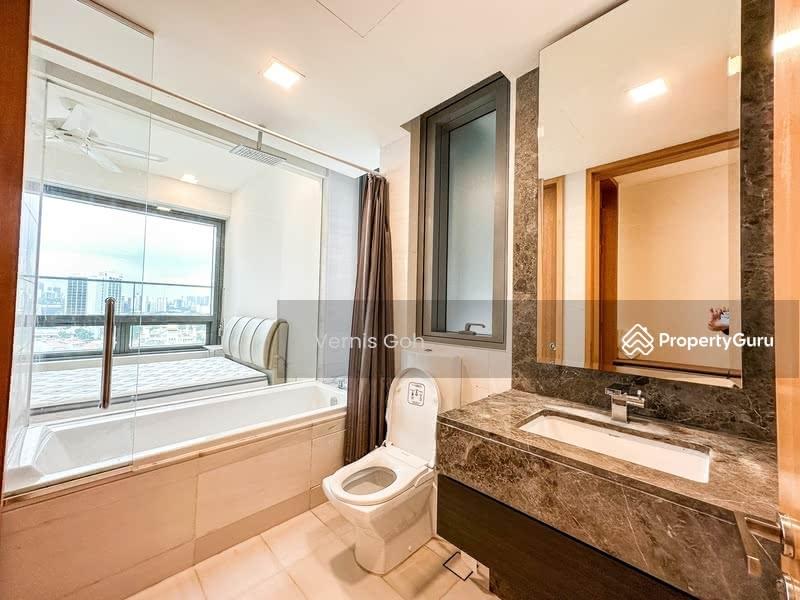 Condominium for Rent: D07, 199555