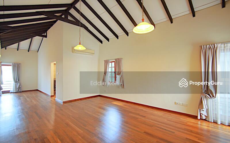 Compellingly Priced! Newly Refurbished! Move-in Ready!