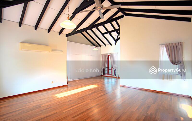 Compellingly Priced! Newly Refurbished! Move-in Ready!