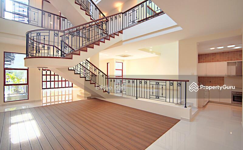 Compellingly Priced! Newly Refurbished! Move-in Ready!