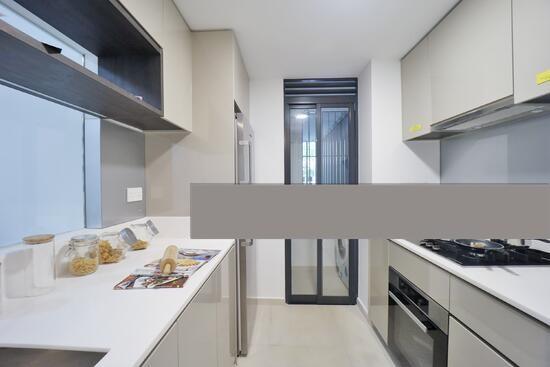 Fourth Avenue Residences Condominium For Rent, $7,000, 3 Bed 2 Bath 1,076 sqft $6.51 psf