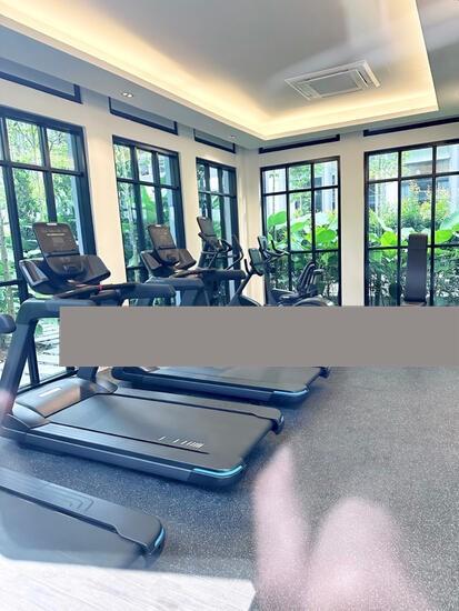 Mayfair Gardens Condominium For Rent, $3,400, 1 Bed 1 Bath 506 sqft $6.72 psf