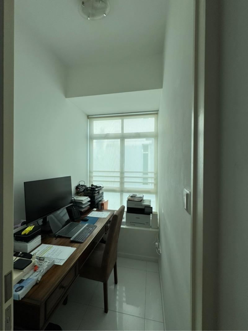 The Cascadia Condominium For Rent, $6,500, 3 Bed 4 Bath 1,238 sqft $5.25 psf