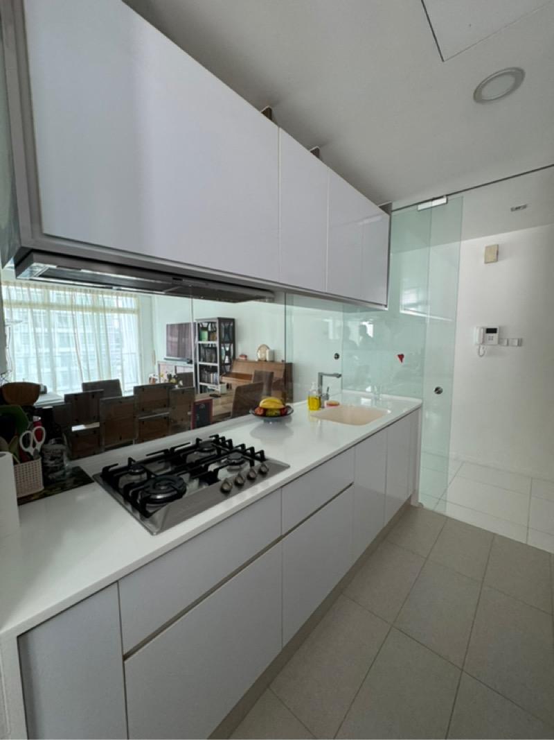The Cascadia Condominium For Rent, $6,500, 3 Bed 4 Bath 1,238 sqft $5.25 psf