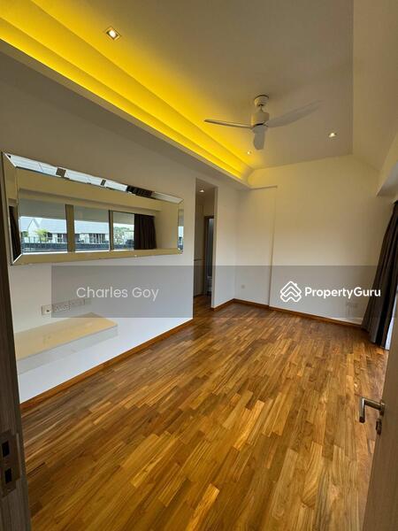 Condominium for Rent: D15, 454946